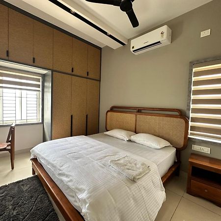 Thulasi Avenue Inn Поллачі Екстер'єр фото