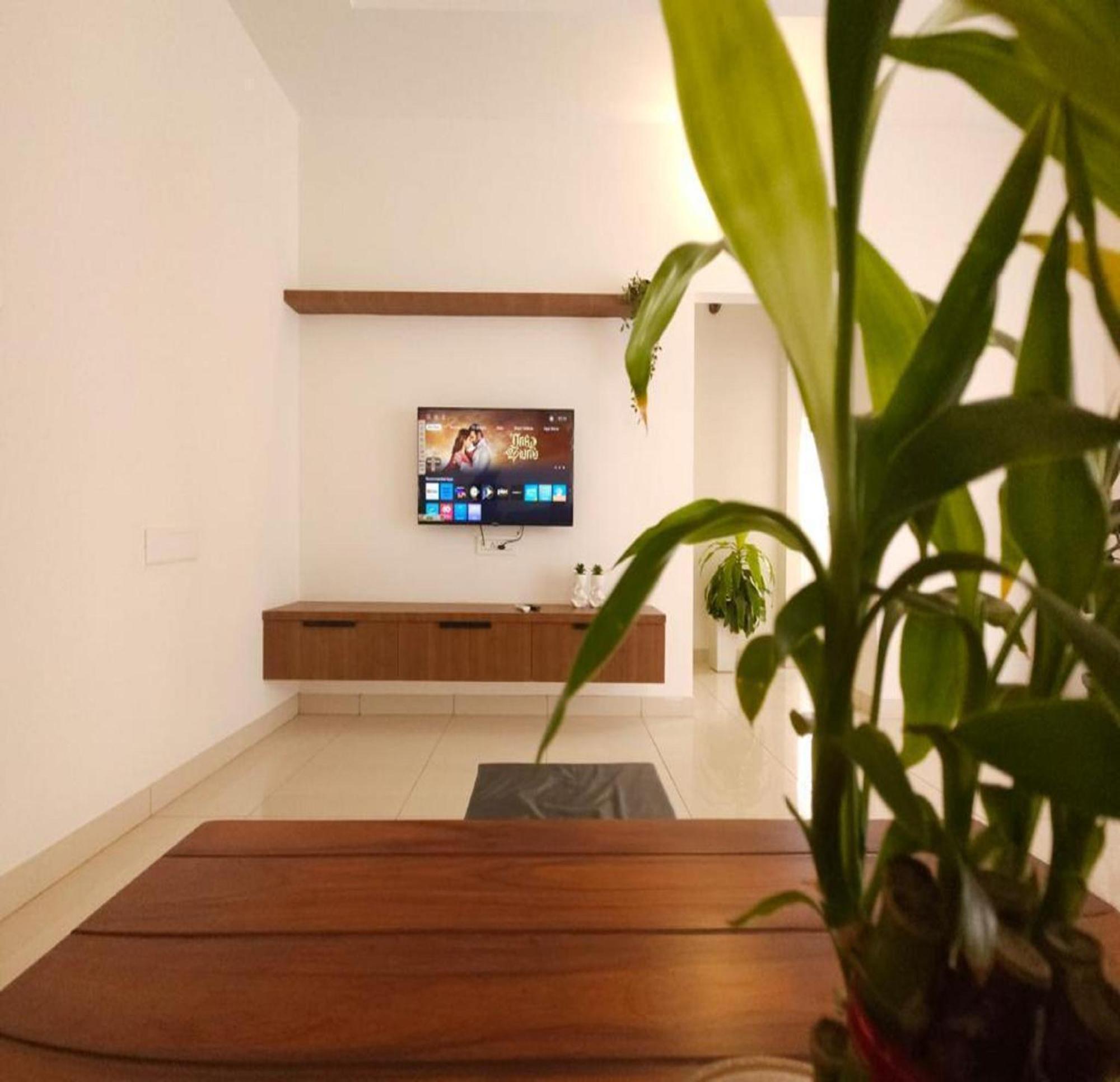 Thulasi Avenue Inn Поллачі Екстер'єр фото