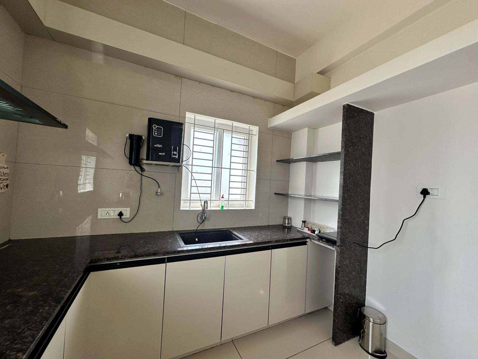 Thulasi Avenue Inn Поллачі Екстер'єр фото