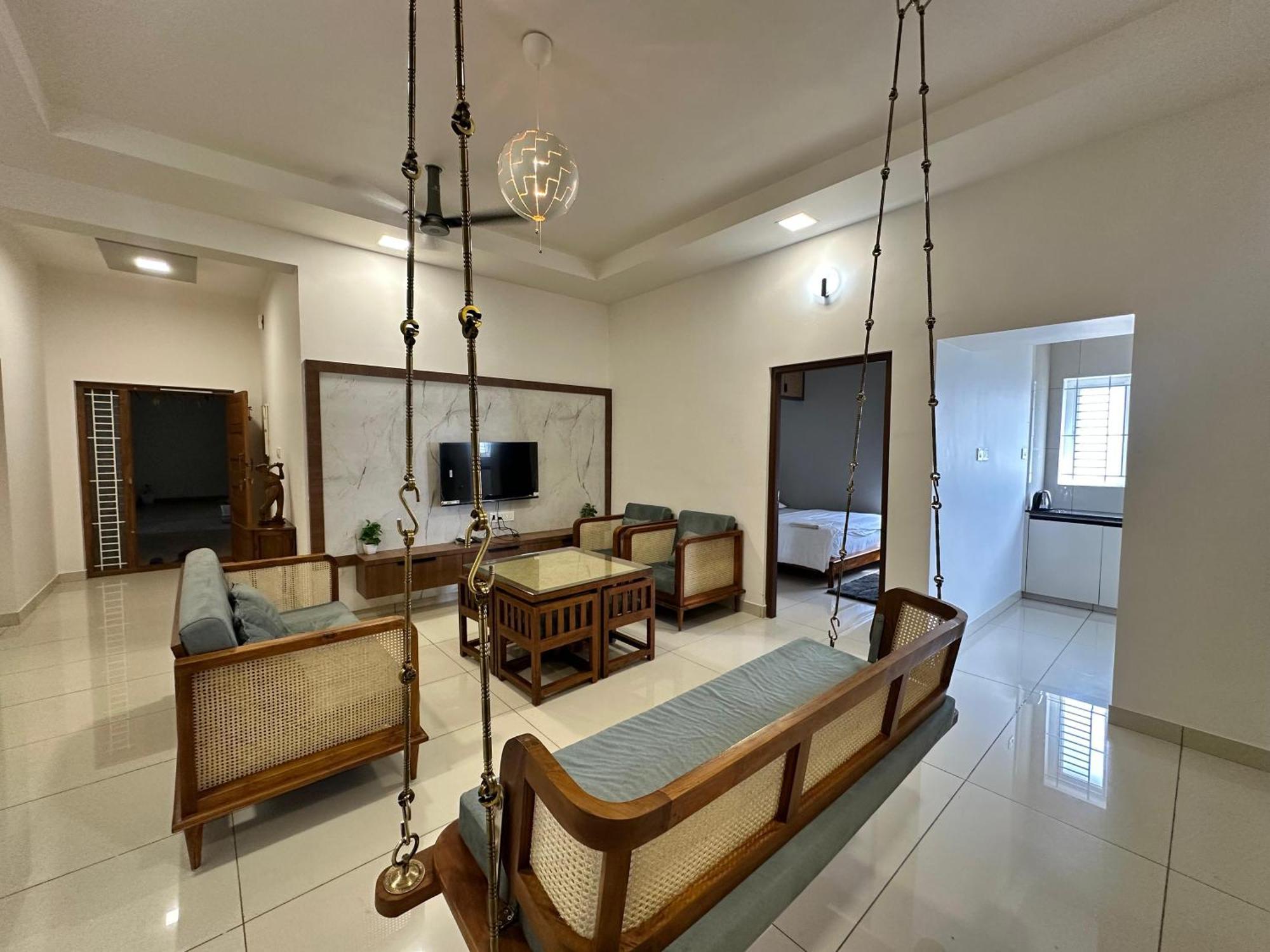 Thulasi Avenue Inn Поллачі Екстер'єр фото